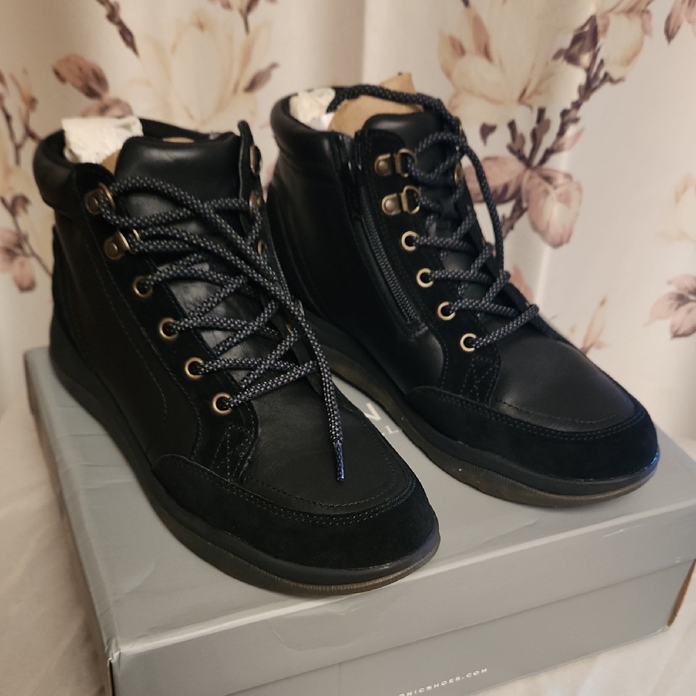 Vionic High Top Sneakers